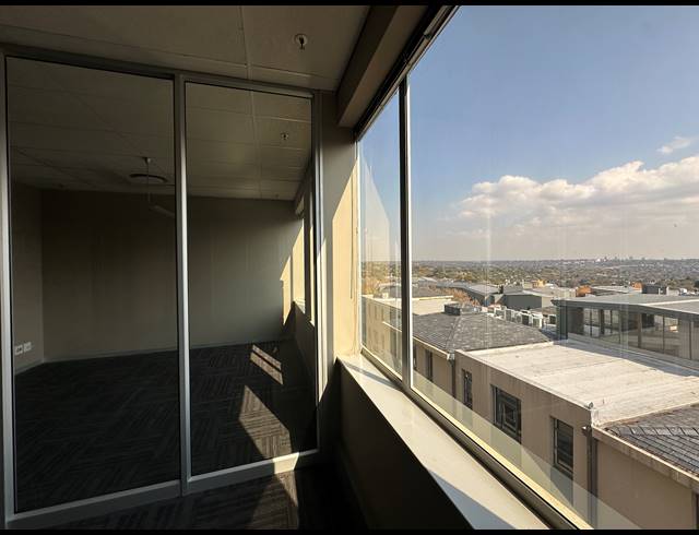 8,514M² OFFICE TO LET IN SANDTON CENTRAL